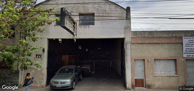 The Golden Car - Club Taller Mecánico